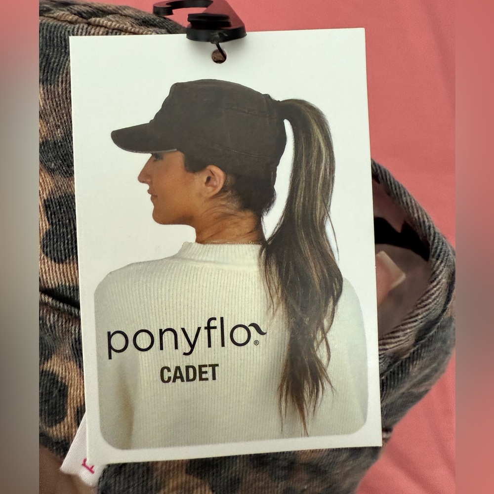 Pony Leopard Pattern Cap - Picture 4 of 6